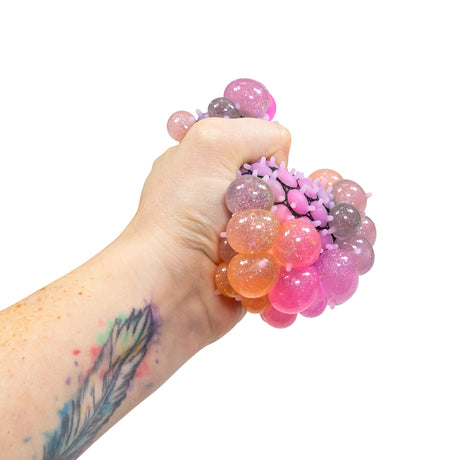 RAINBOW SQUISHY MESH BALL