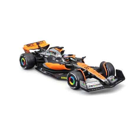 1:43 F1 MCLAREN MCL60 2023 WITH HELMET PIASTRI